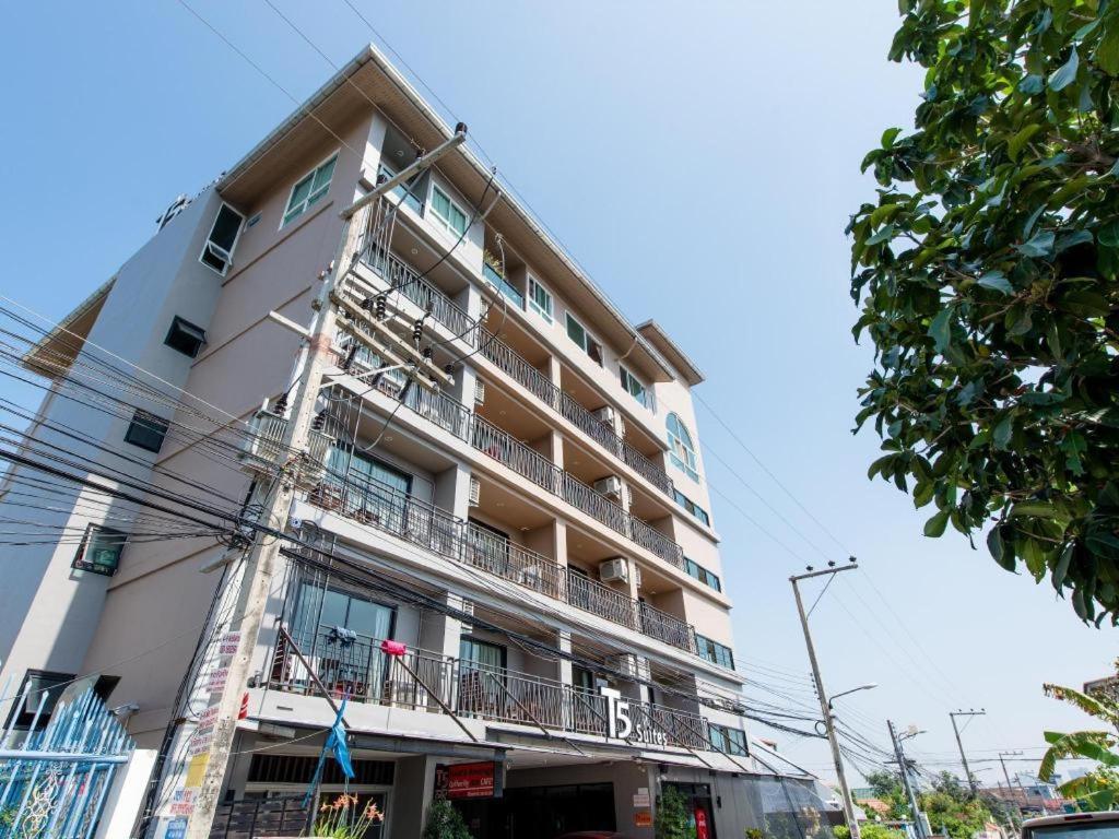 T5 Suites Pattaya Exterior foto